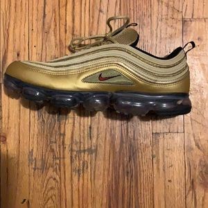Gold Vapomax 97